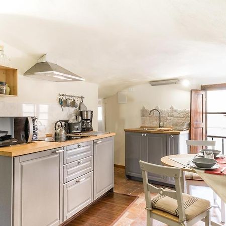 Lyon Apartment Anfiteatro Square, Lucca Exteriör bild